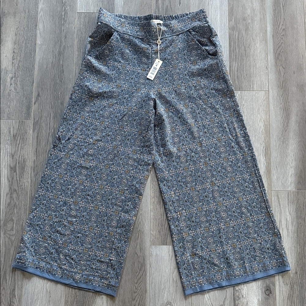 ✨NWT✨Max Studio Wide Leg Casual Pant, Size Medium
